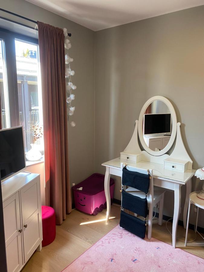 Leilighet Med Panoramautsikt Sjusjoen Innendors Parkering 외부 사진